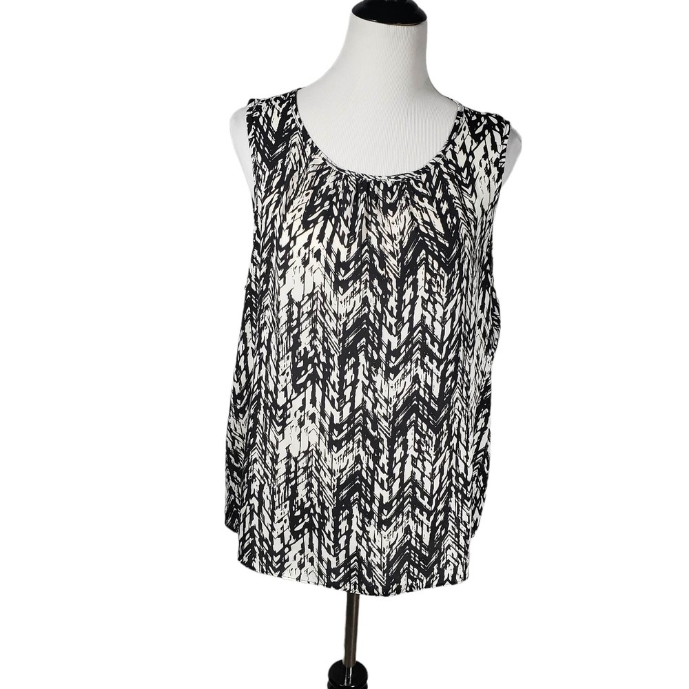 APT9 Essentials Women's size X-Large Black and White Pullover Sleeveless Blouse
